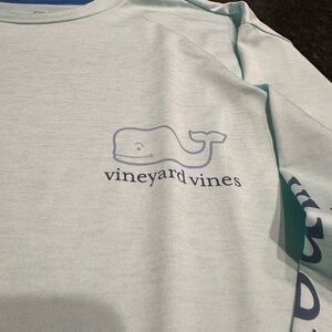 Vineyard Vines performance Mint Green/light blue Whale Logo Shirt